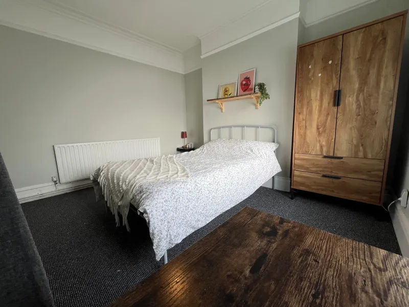 Modern 6 Bed + 2.5 Bath Student House // Jul 2026 - Image 24